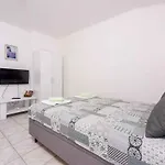 In 45899 茨里克韦尼察